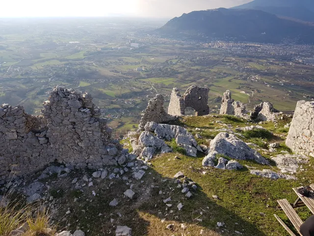 Castello medievale di Torrocolo (Monte Trocchio)