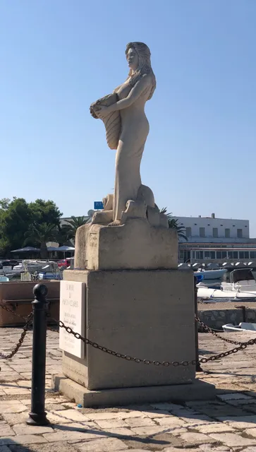 Statua "Manuela Arcuri"