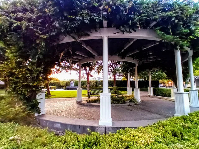 The Julio and Aileen Gallo Rose Garden