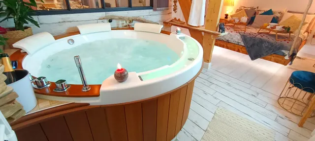 Le Maréchal Duplex - Appartement avec jacuzzi dans la chambre - Centre ville de Caen