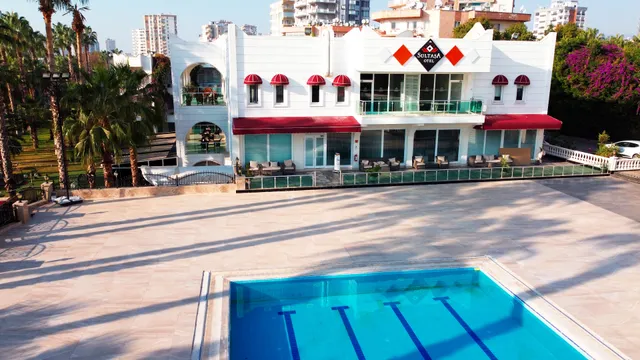 Sultaşa Hotel ()
