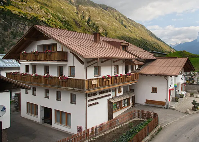 Ferienwohnungen Broser