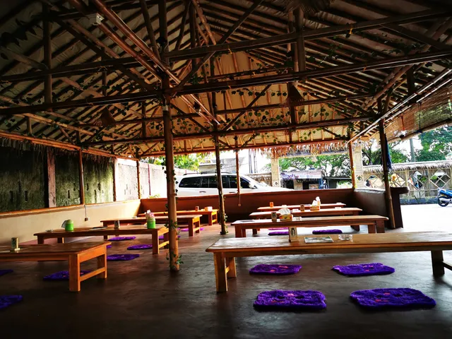 Bintang Bambu Cafe & Resto