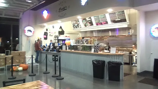 Brady’s Brats & Burger