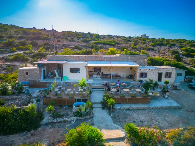 Exoristoi Nature Suites