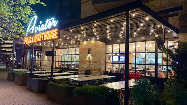 Aviator Pizza & Drafthouse