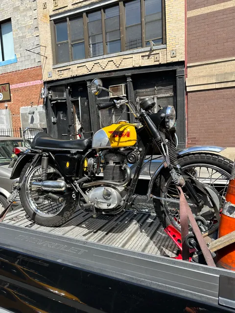 MAD Transpo NYC / Motorsports Towing & Transportation