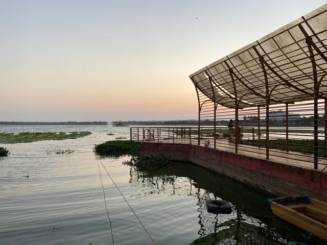 Unkal Lake Garden