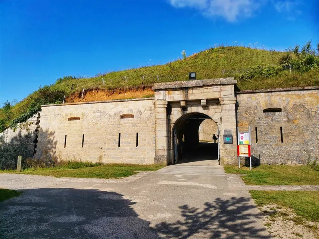 Mont-Bart Fort