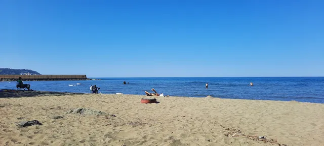 Sürmene kadınlar plajı