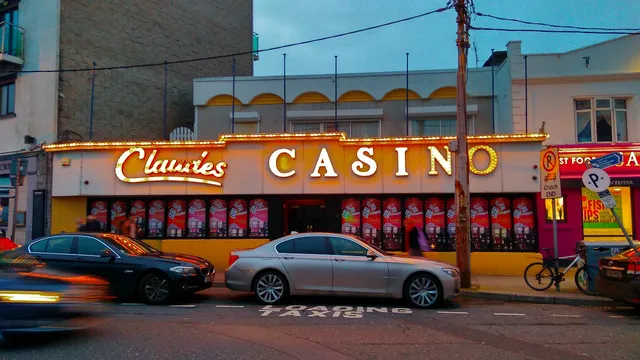 Claudes Casino