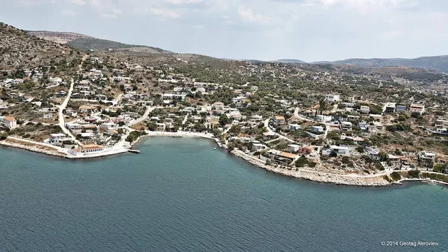 Paralia Mple Limanaki