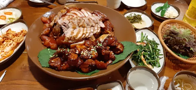 가장맛있는족발한경대점