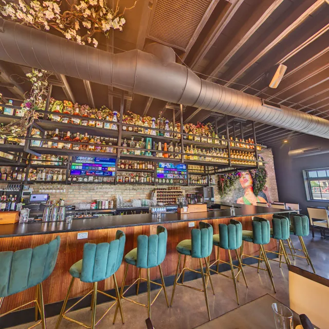 Di’Vino Restaurant & Bar