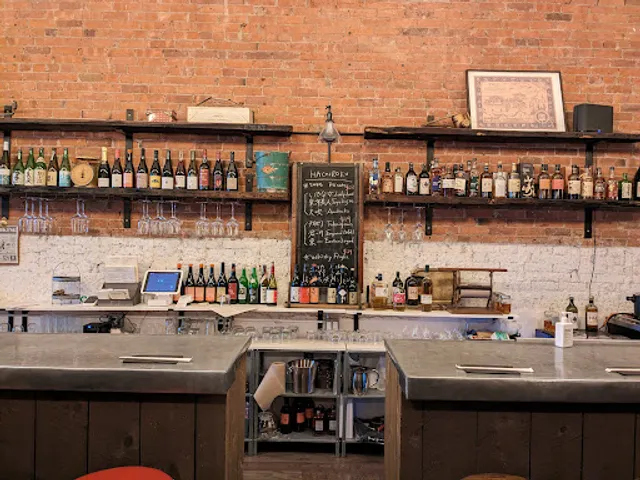 Hachiroku Shokudo & Sake Bar