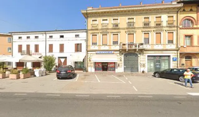 Pizza express pizza doner kebab