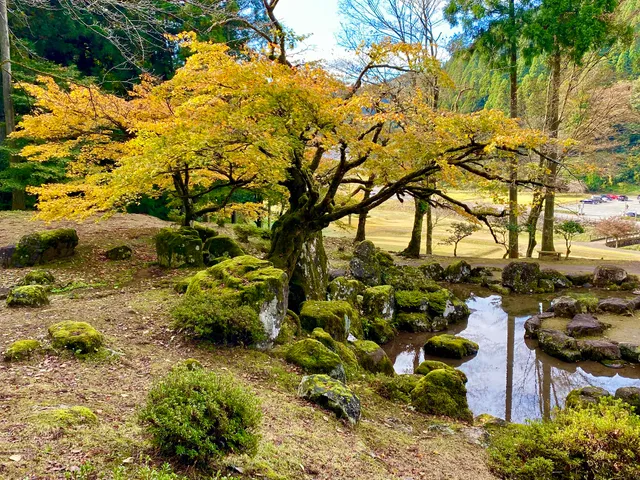 Suwa Residence Ruins Garden