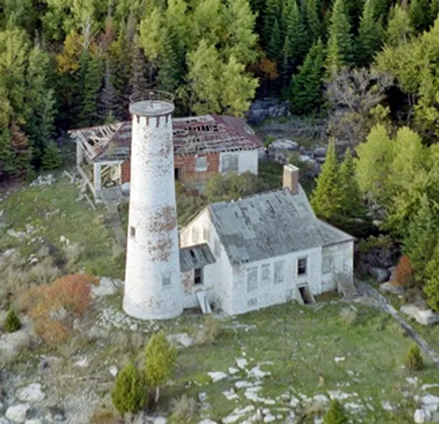 Poverty Island Lighthouse