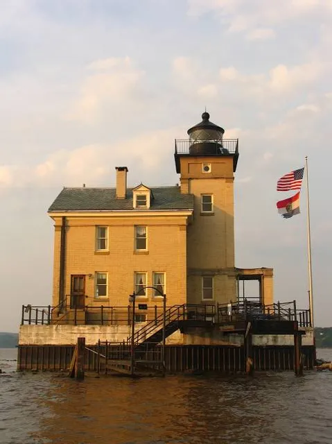 TR Gallo Waterfront Park