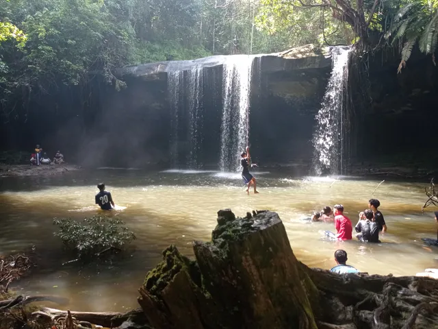 Air Terjun Riam Kecala / Pana
