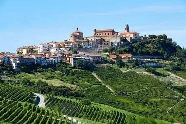 Strada del Barolo and Great Wines of Langa