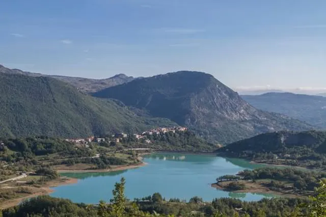 Lago di Castel San Vincenzo