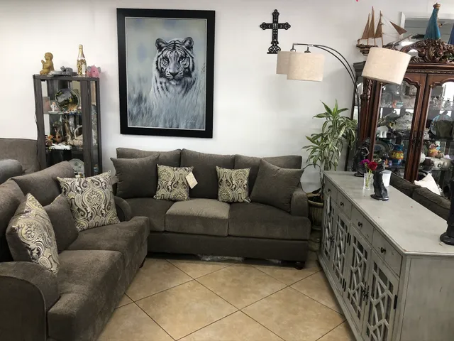 H Discount Furniture