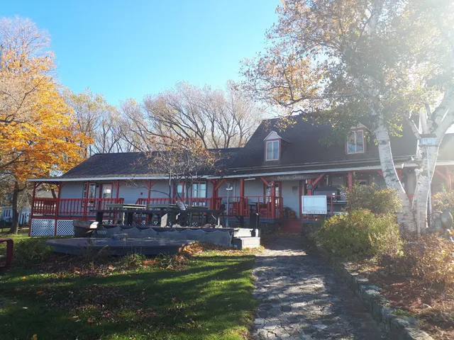 Auberge-Pourvoirie Isle-aux-grues