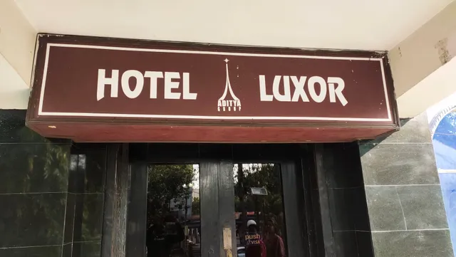 Hotel Luxor