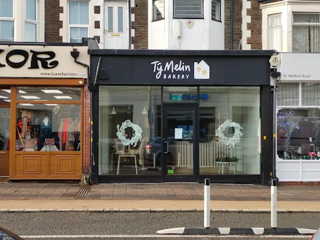 Tŷ Melin Bakery (Wellfield Rd)