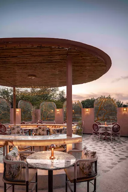 Kiona Patio & Bar by 7 Old Town