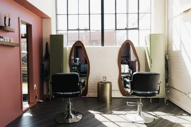 Sara Parker // Sunday Studio in the Hive Salon and Suite