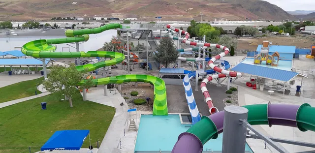 Wild Island Family Adventure Park - Waterpark