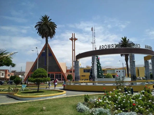 Plaza de Armas Camana