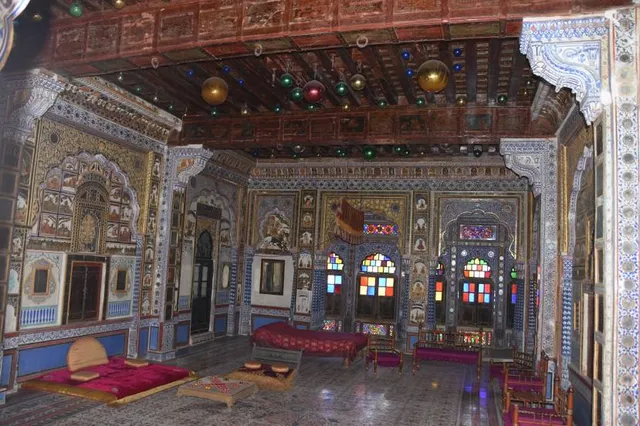 Sheesh Mahal