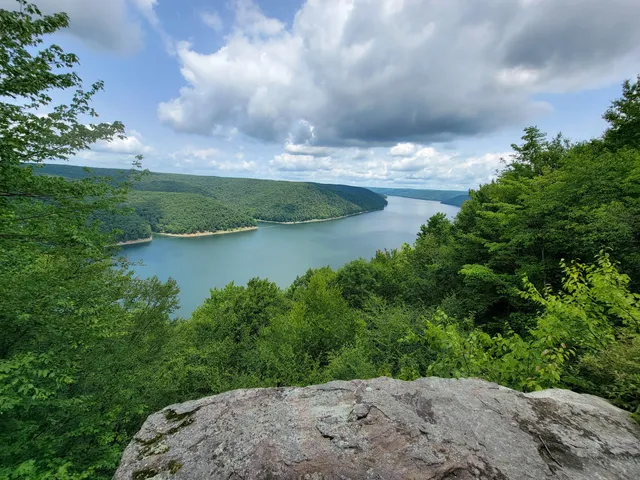 Trailhead - Trails at Jakes Rocks