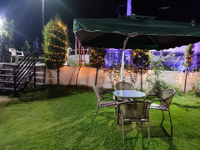 Cafe Hamin Ast-o By Hattrick