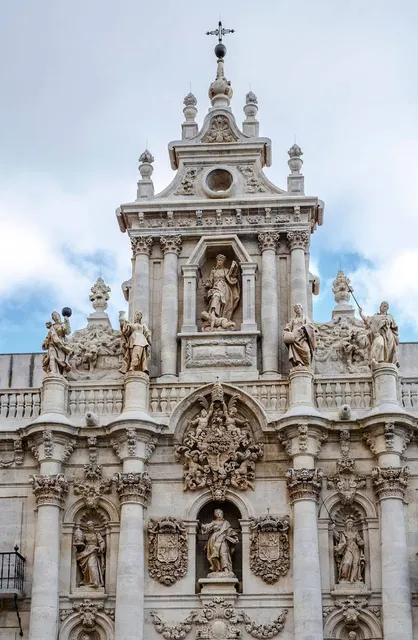 Fachada De La Universidad