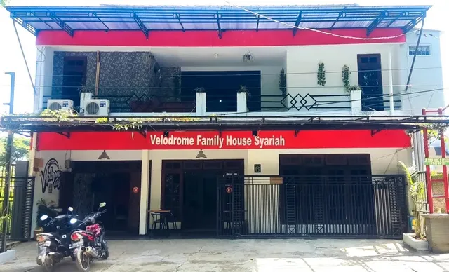 Velodrome Family House