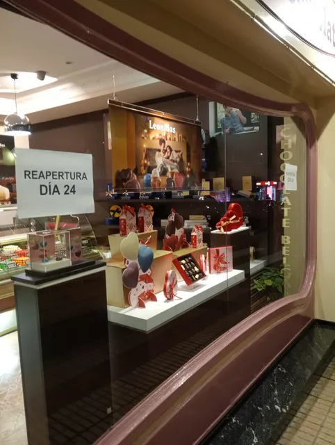 Bombonería Leonidas by Sven