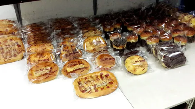 Roti / Kue Hot Bread Surabaya