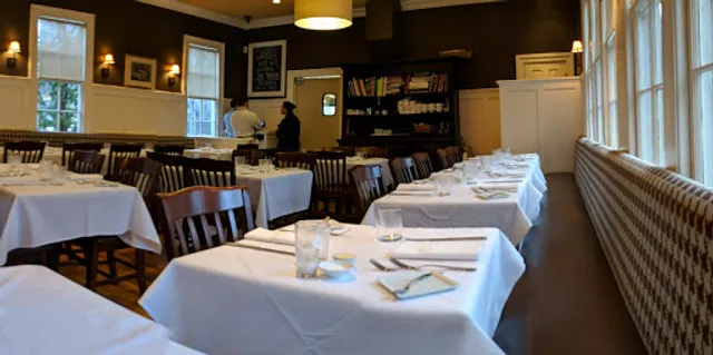 Schoolhouse At Cannondale