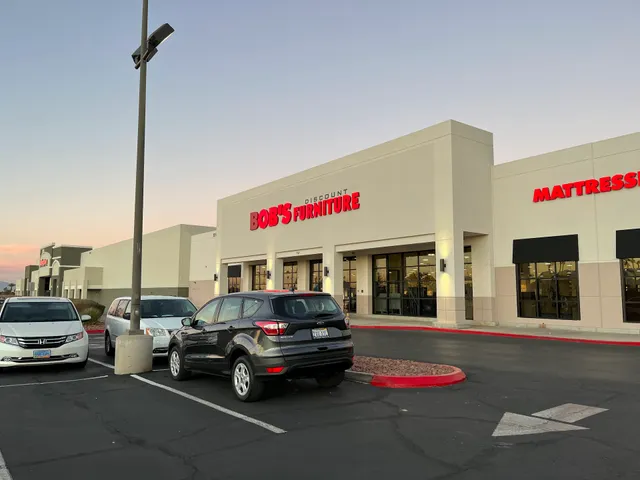 Bob's Discount Furniture and Mattress Store