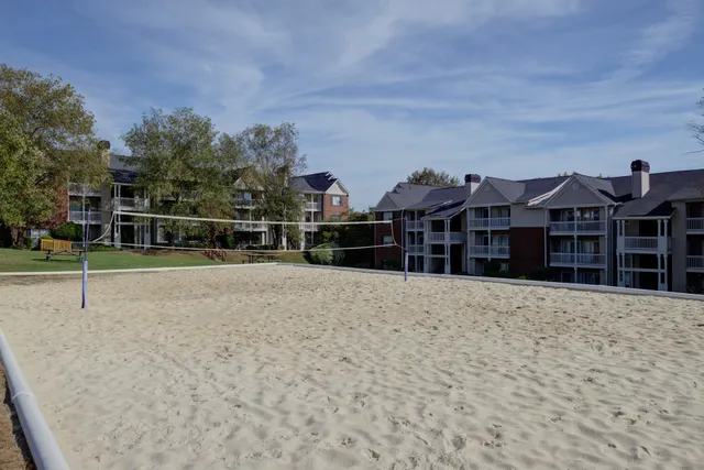 Arbors at Brookfield Apartments