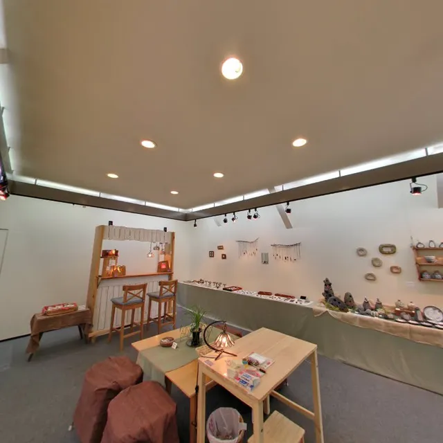 大阪現代画廊・現代クラフトギャラリー