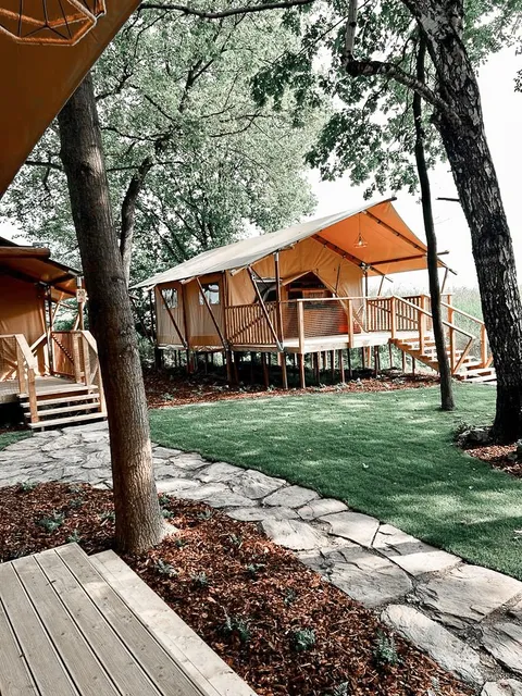 Zatoria Luxury Glamping noclegi w Zatorze Hotel