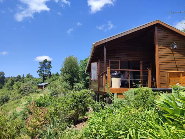 Cliffhanger Cottages