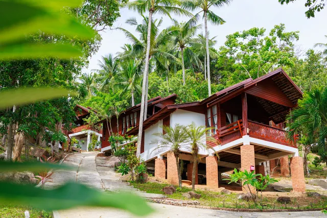 Samui Wooden Hill Resort