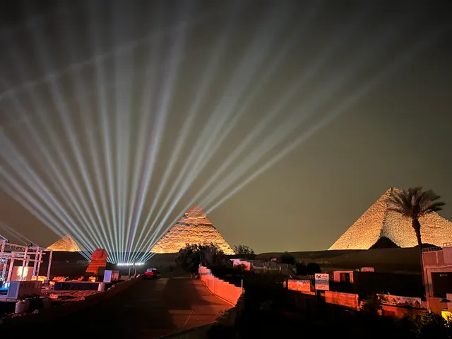 The Gate Hotel Pyramids