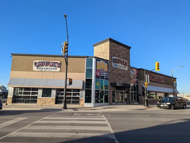 Chuck's Roadhouse Bar & Grill